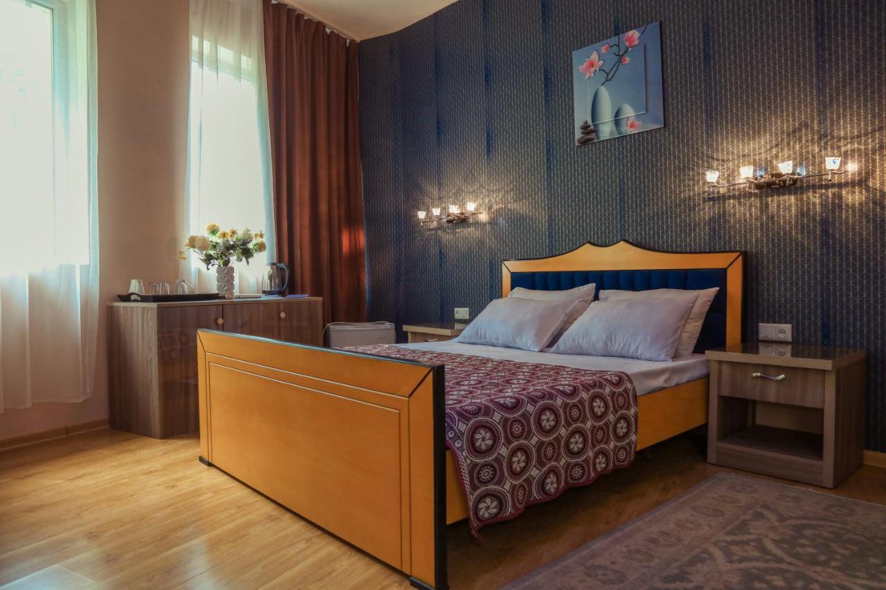 Hotel Borjomi Aisi ภายนอก รูปภาพ