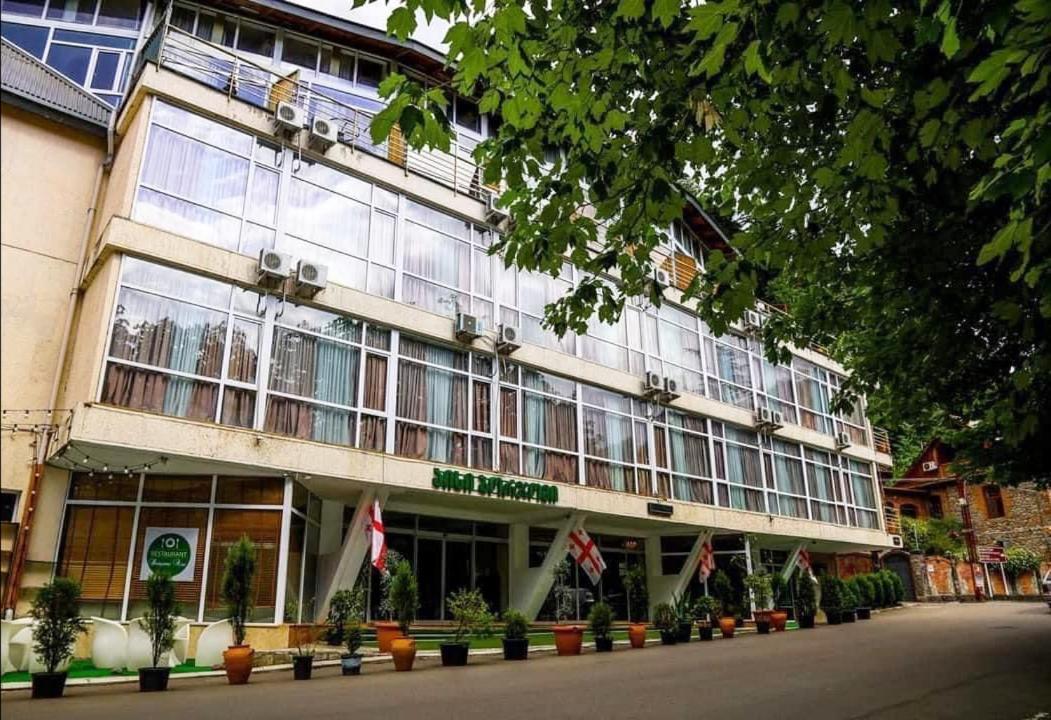 Hotel Borjomi Aisi ภายนอก รูปภาพ
