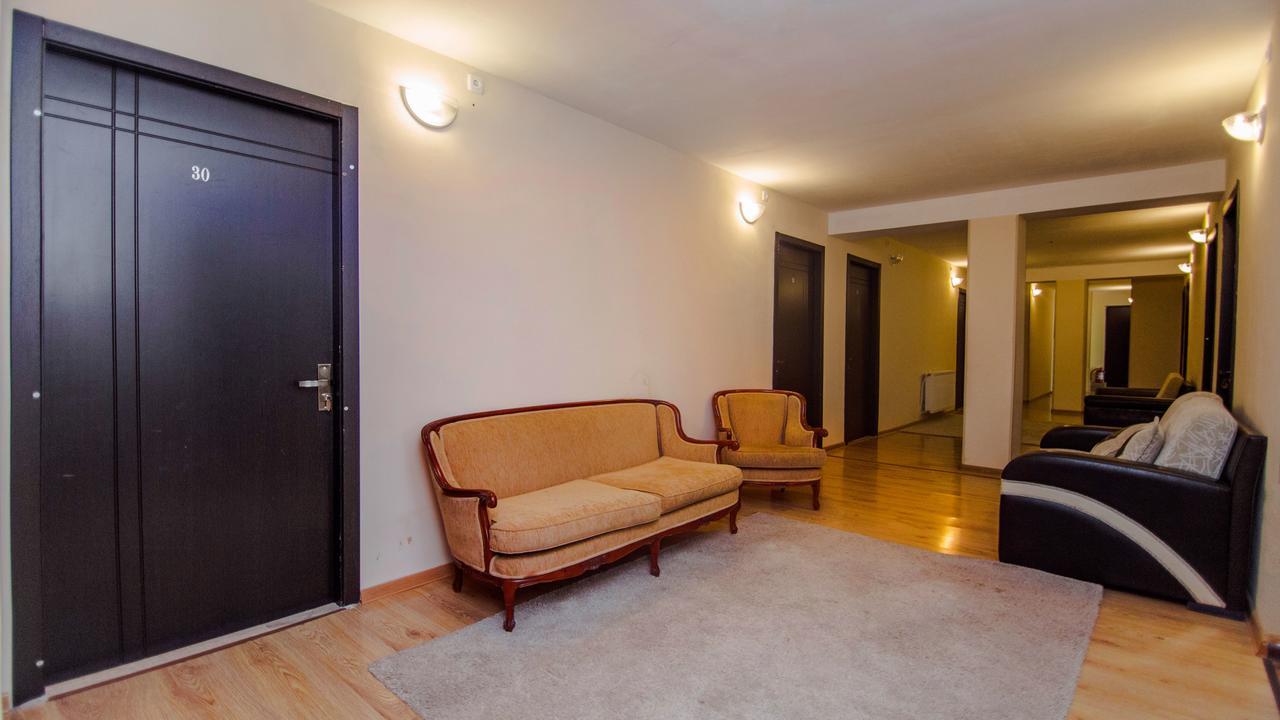 Hotel Borjomi Aisi ภายนอก รูปภาพ