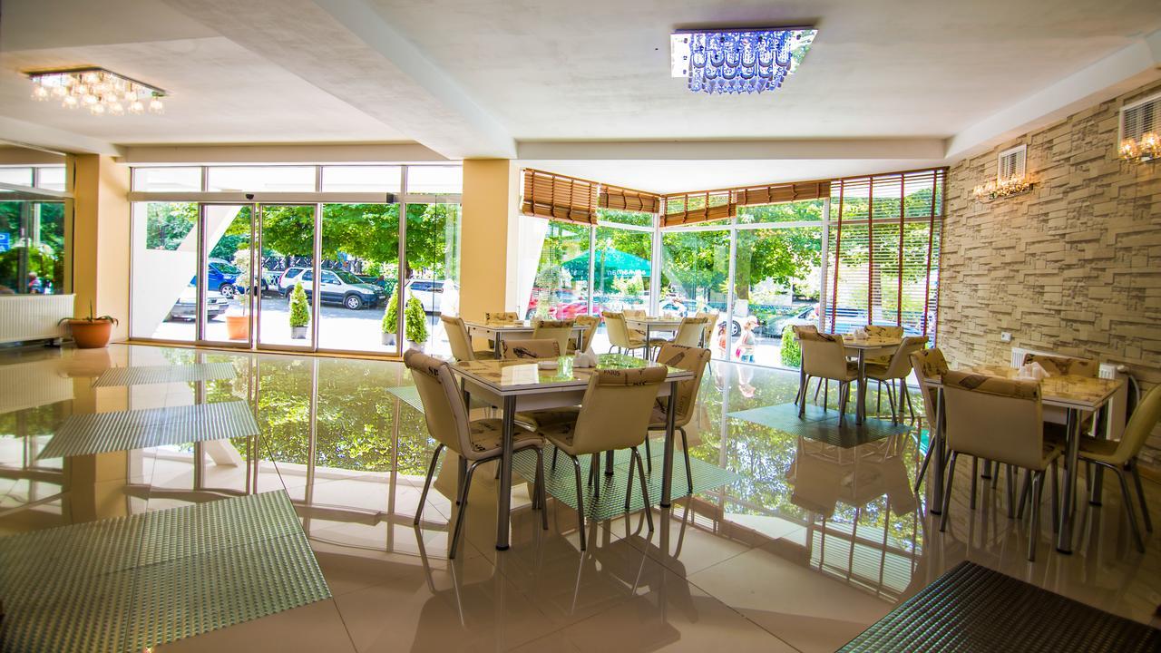 Hotel Borjomi Aisi ภายนอก รูปภาพ