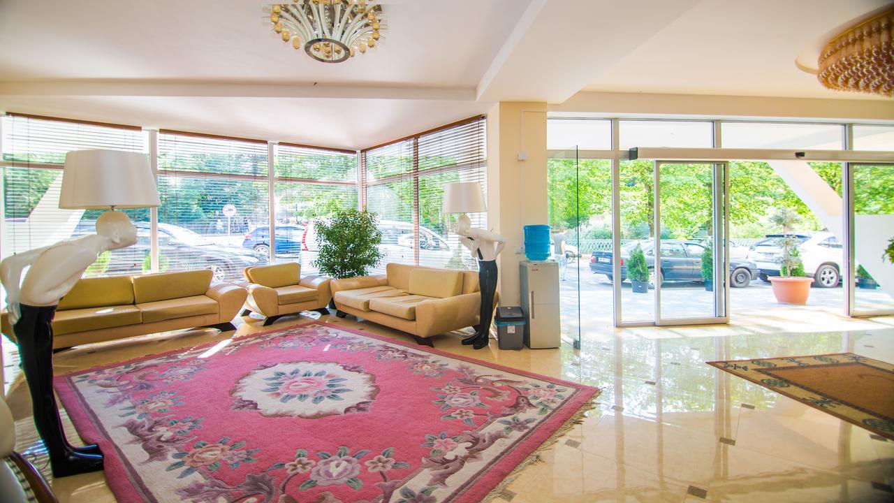 Hotel Borjomi Aisi ภายนอก รูปภาพ