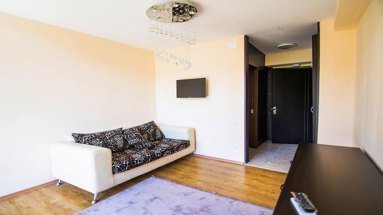Hotel Borjomi Aisi ภายนอก รูปภาพ