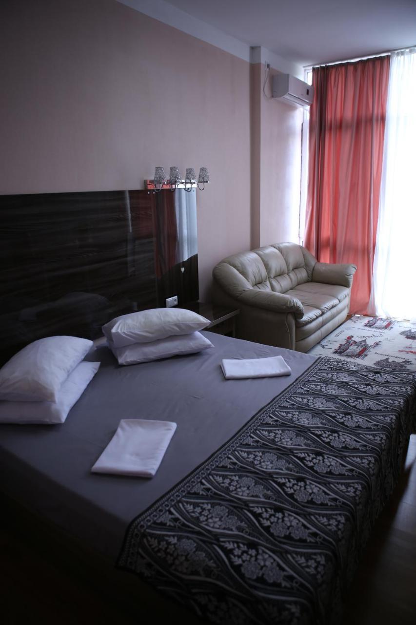 Hotel Borjomi Aisi ภายนอก รูปภาพ