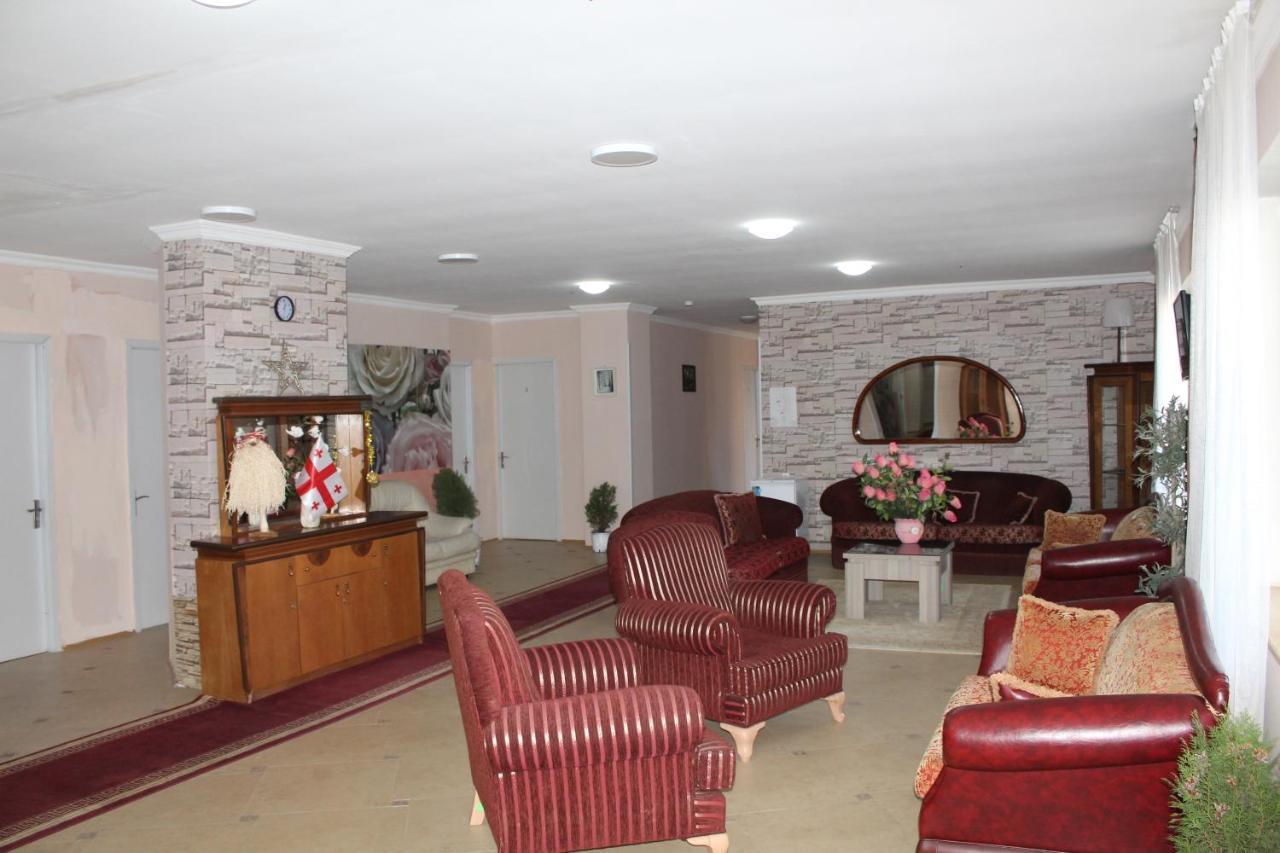 Hotel Borjomi Aisi ภายนอก รูปภาพ