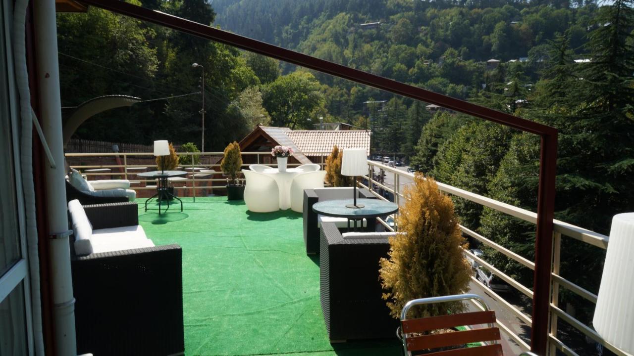 Hotel Borjomi Aisi ภายนอก รูปภาพ